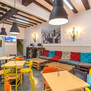  Hostel Loft Group Spanje