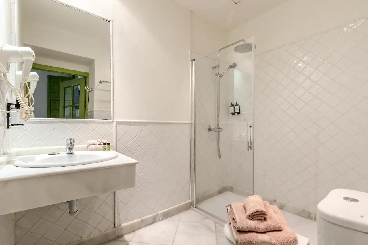 **  Nuea Giralda Hotel Sevilla Spanje